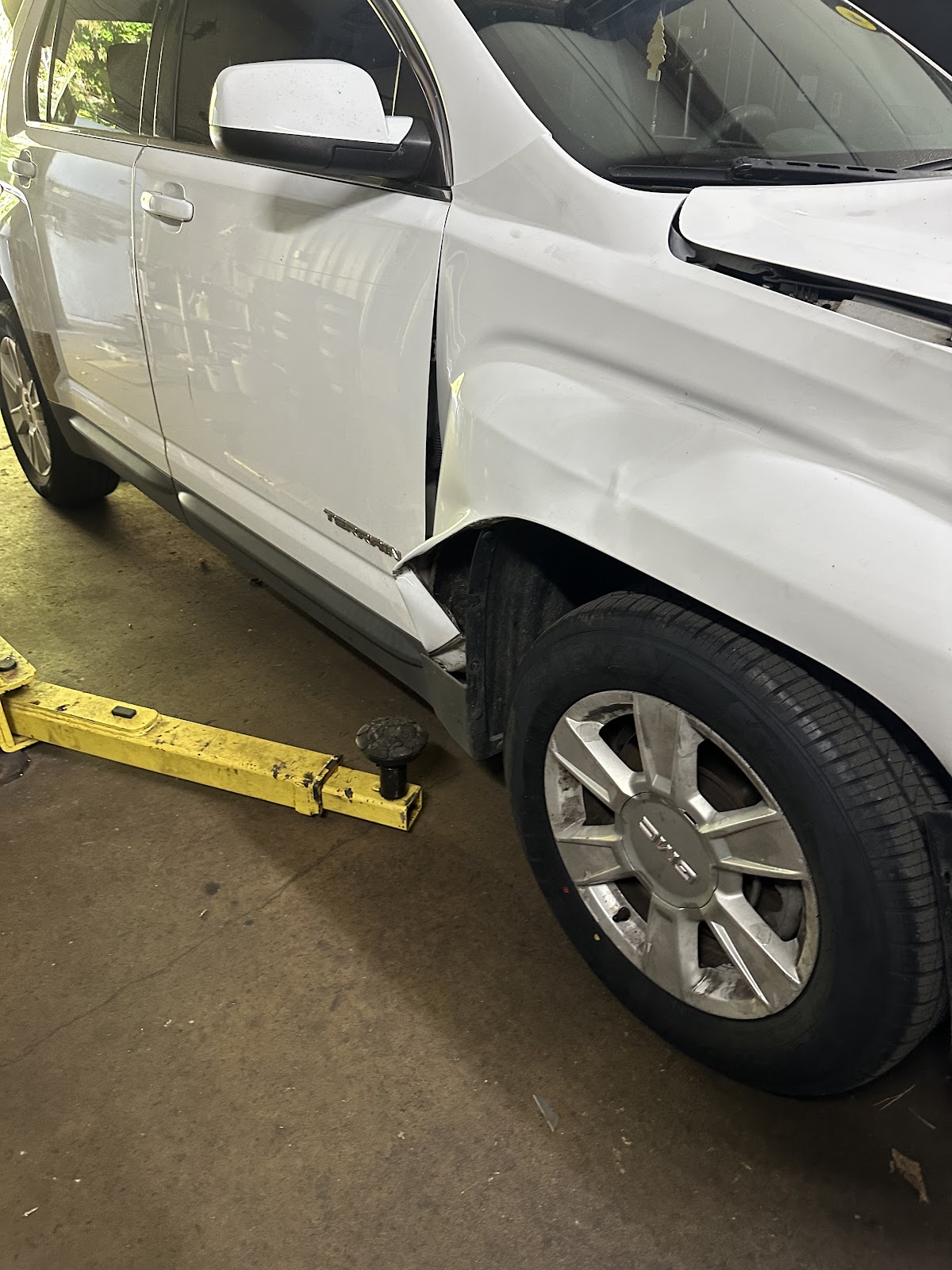 Ugalde's Auto Repair gallery 6