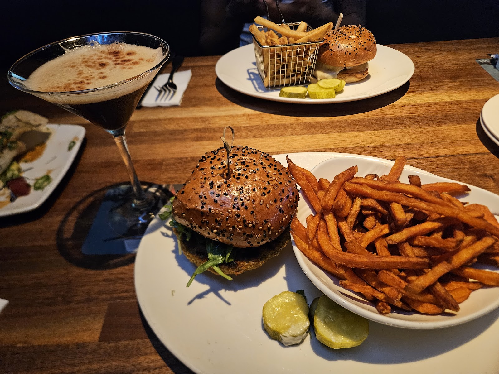 Yard House gallery 6