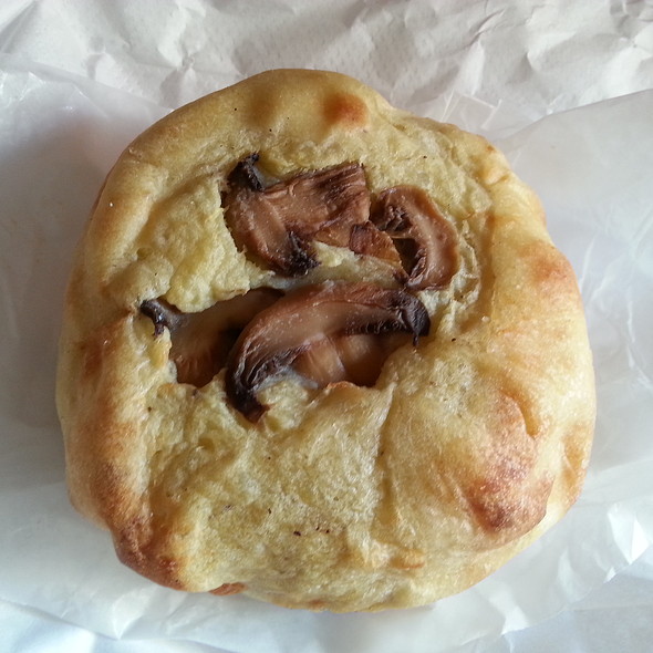 Yonah Schimmel's Knish Bakery gallery 1