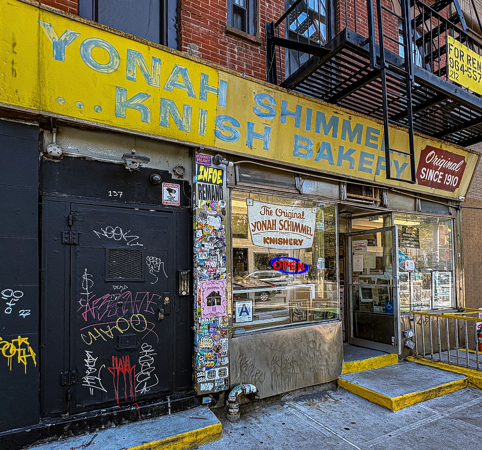 Yonah Schimmel's Knish Bakery gallery 5