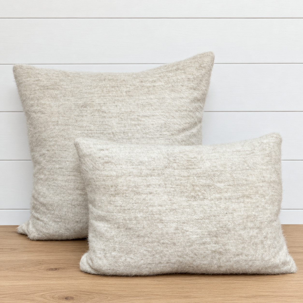 aspen pillow 24x24