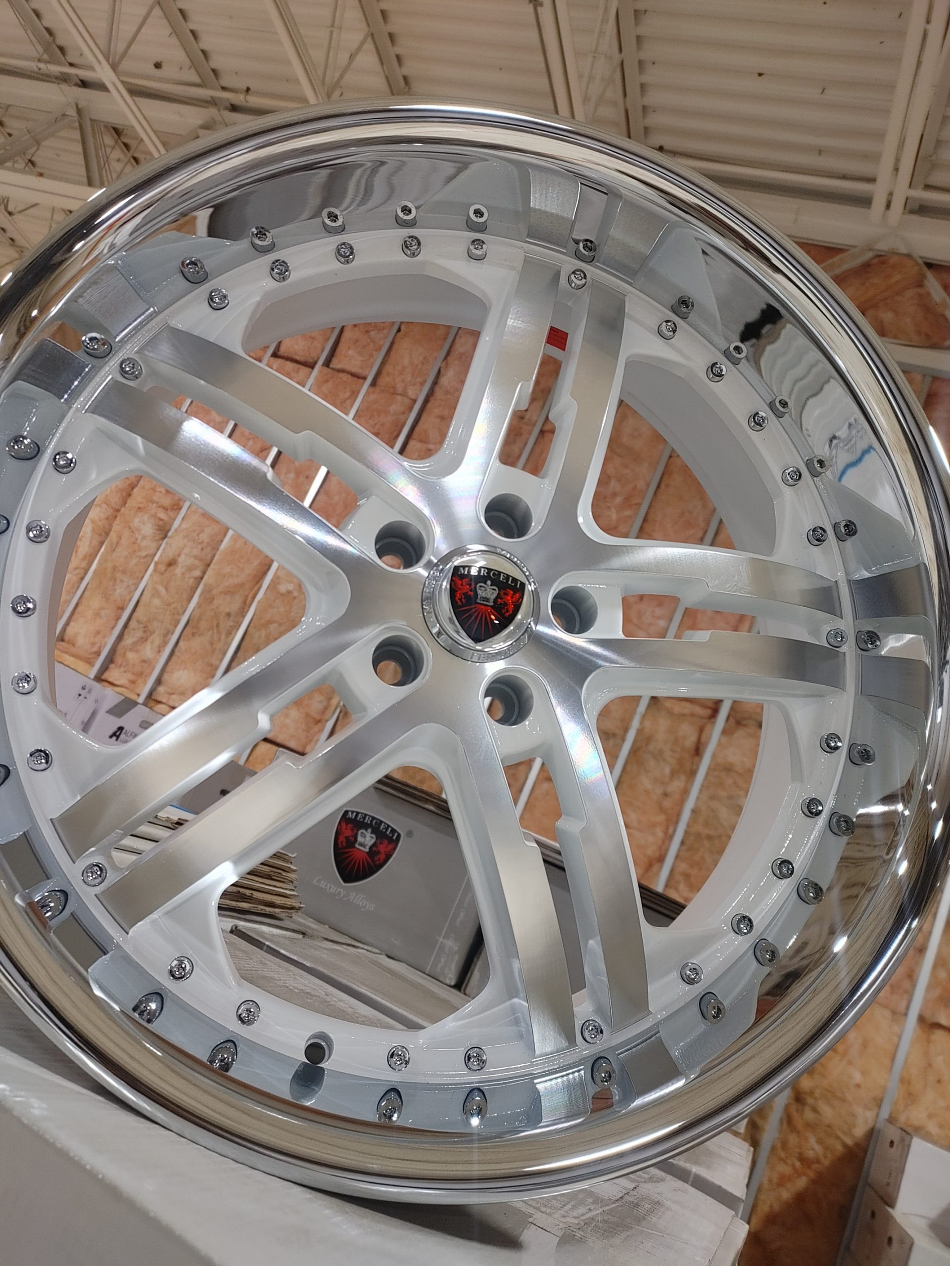 22 staggered 2×8.5 2×10 White Merceli M6 WFS 5-114.3